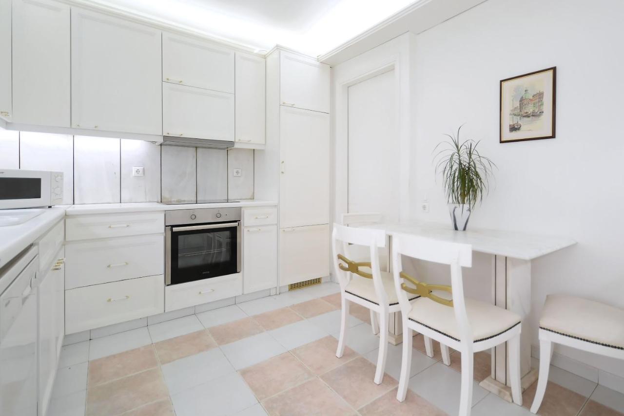 Luxury Apartment Demokratias Aten Exteriör bild